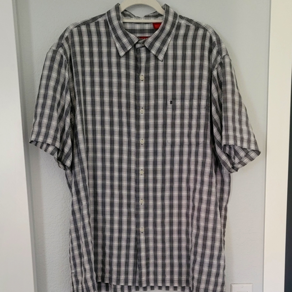 Men's Izod Short Sleeve Button Down Shirt Black and White XL